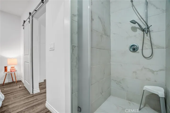 Guest quarters - shower