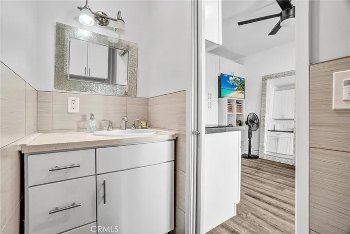 Guest quarters- bathroom