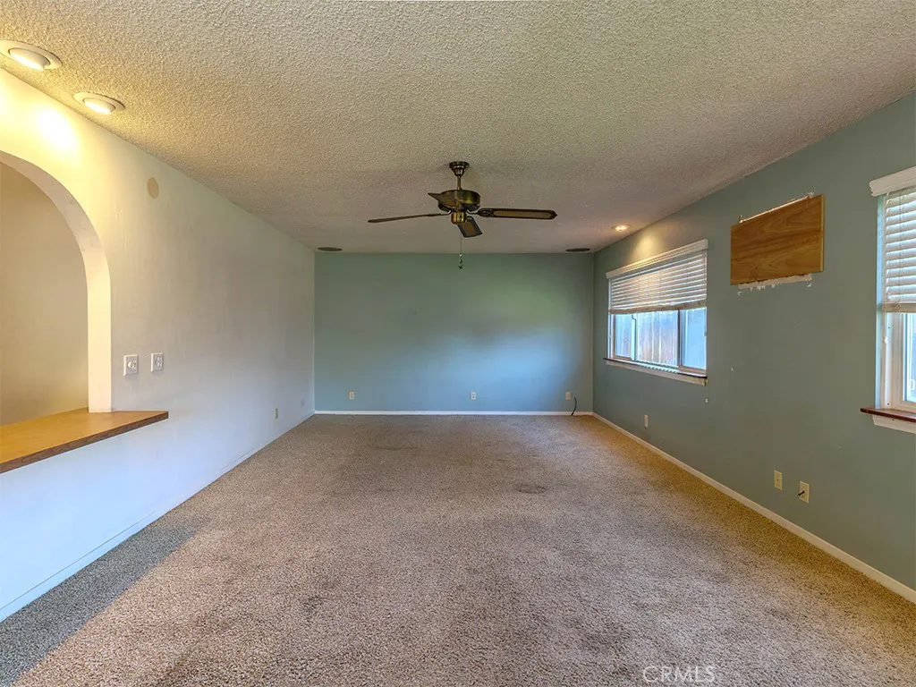8815 San Vicente, Riverside, California 92503 home-pic-17