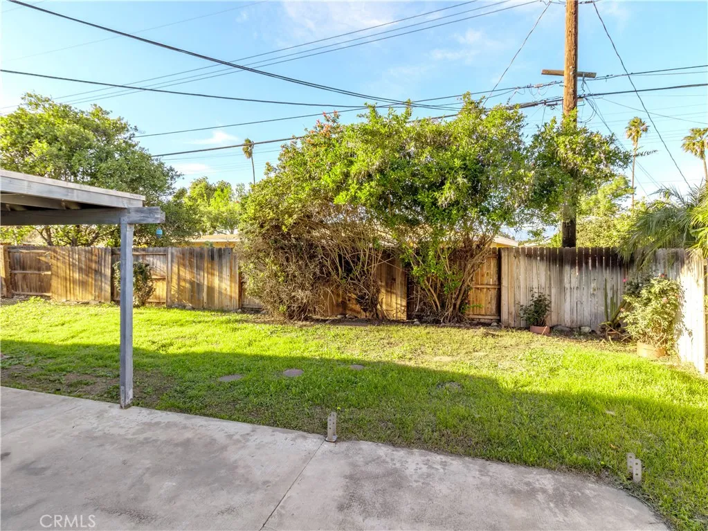 8815 San Vicente, Riverside, California 92503 home-pic-4