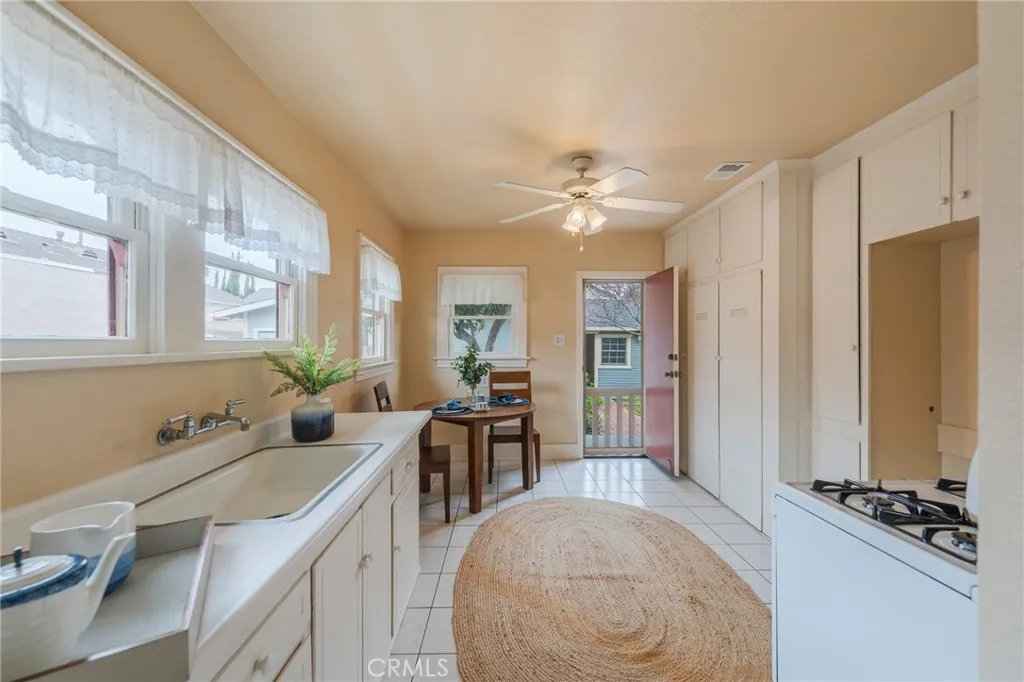 805 N Clementine, Anaheim, California 92805 home-pic-17