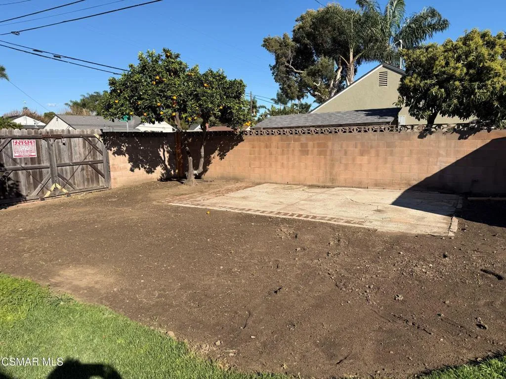 400 Frances Street, Ventura, California 93003 home-pic-30