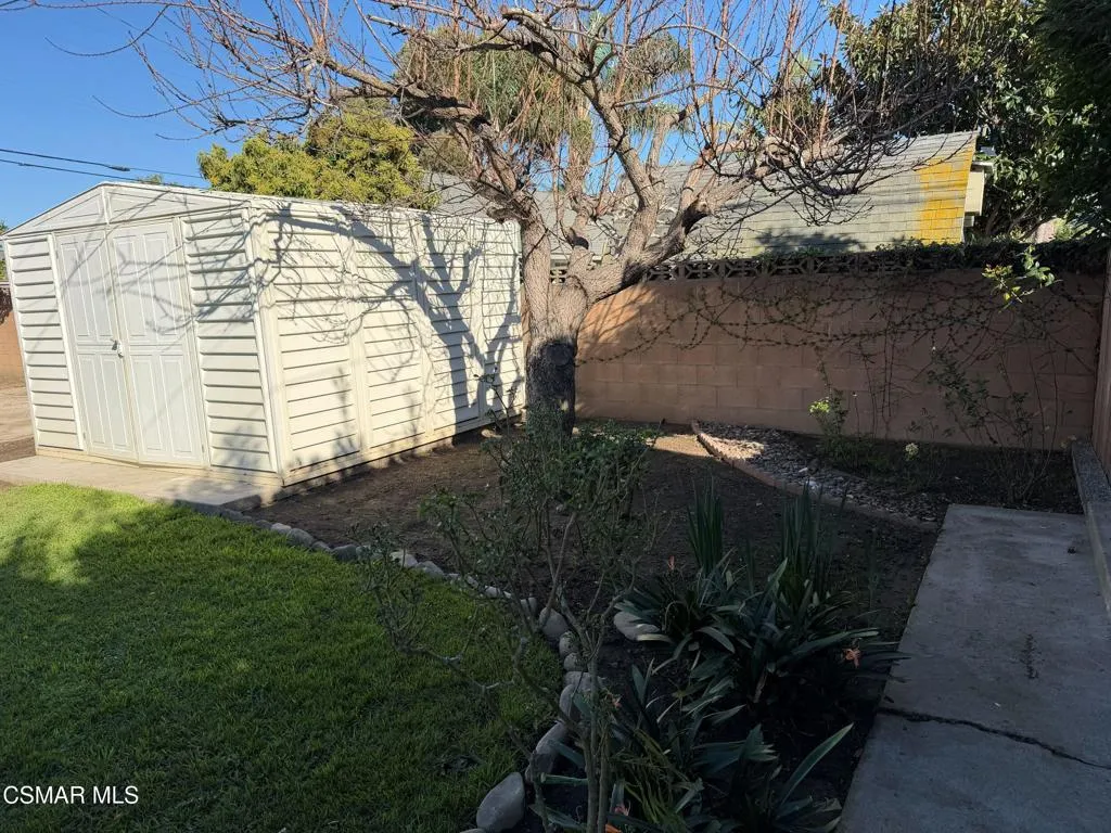400 Frances Street, Ventura, California 93003 home-pic-35