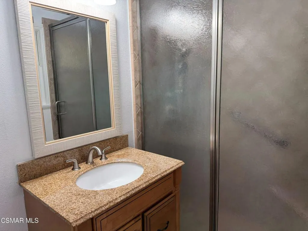 400 Frances Street, Ventura, California 93003 home-pic-23