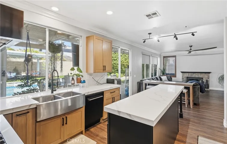39855 Tinderbox Way, Murrieta, California 92562