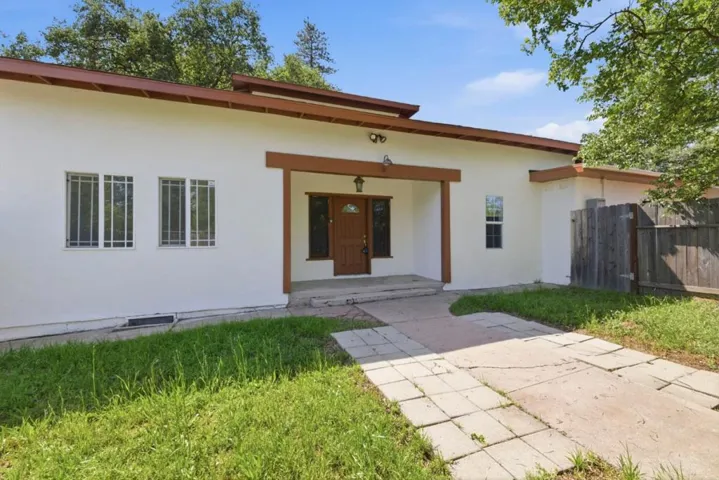 11240 Highway 49, Columbia, California 95310