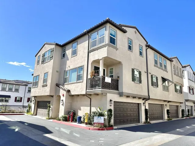 419 Atlas, Escondido, California 92025
