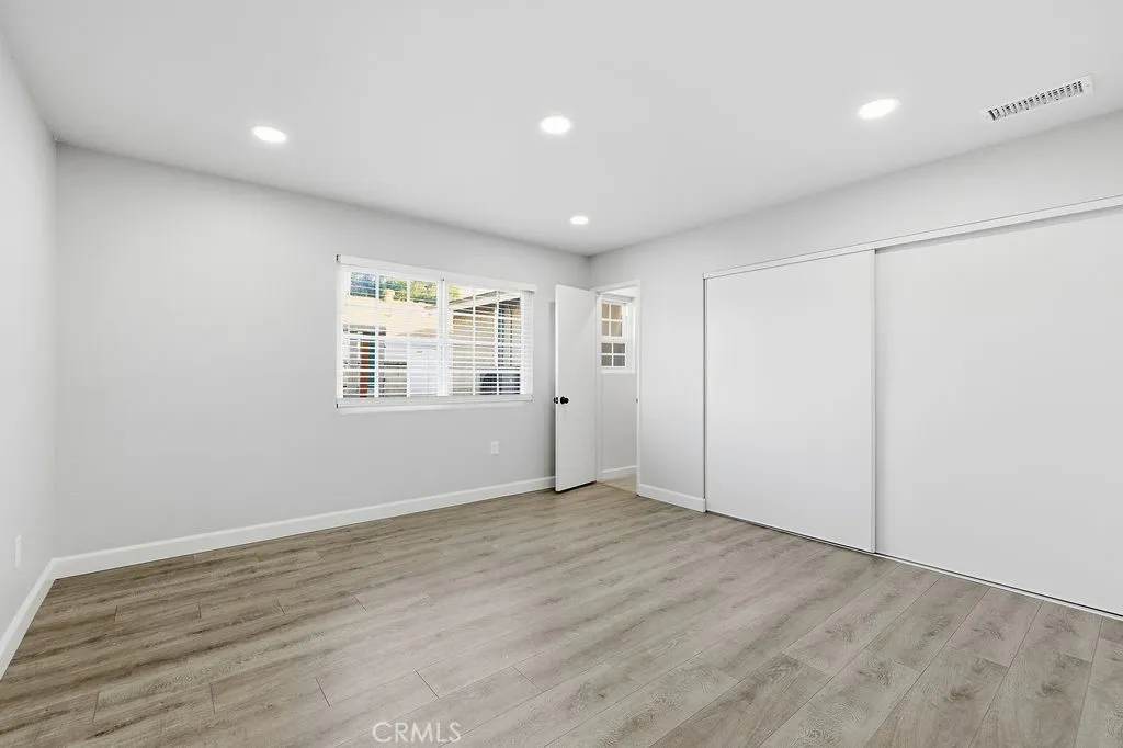 24305 Wabuska, Newhall, California 91321 home-pic-11