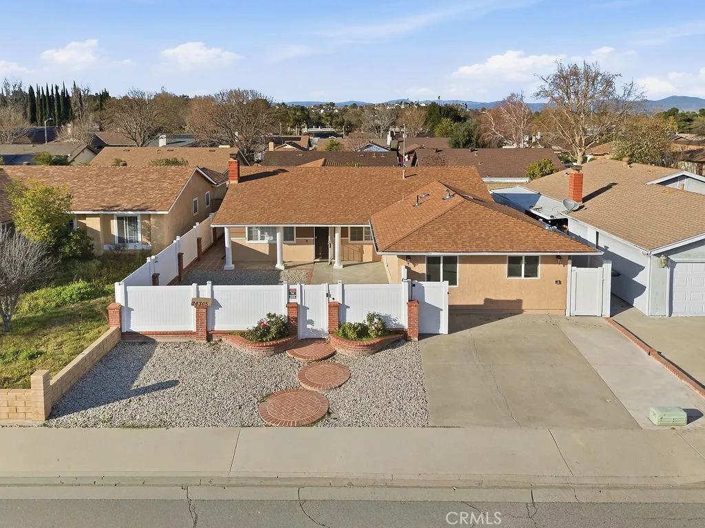 24305 Wabuska, Newhall, California 91321 home-pic-1