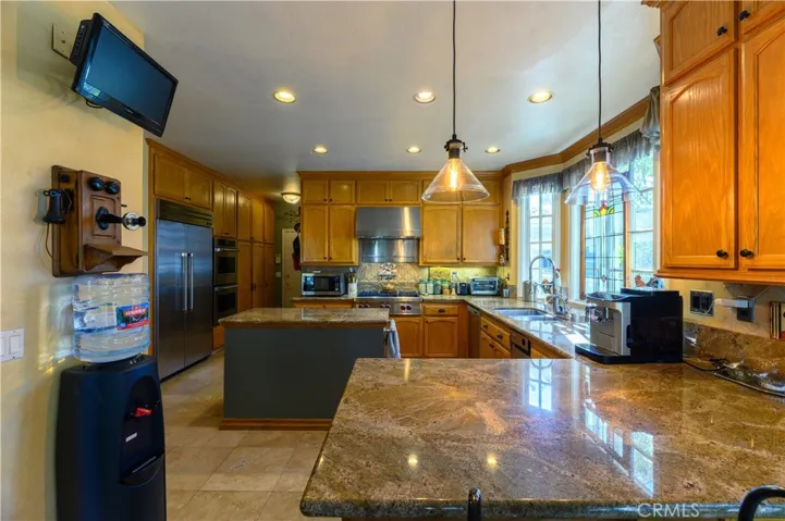 1811 Maiden Lane, Petaluma, California 94954