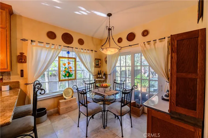 1811 Maiden Lane, Petaluma, California 94954