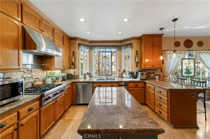 1811 Maiden Lane, Petaluma, California 94954