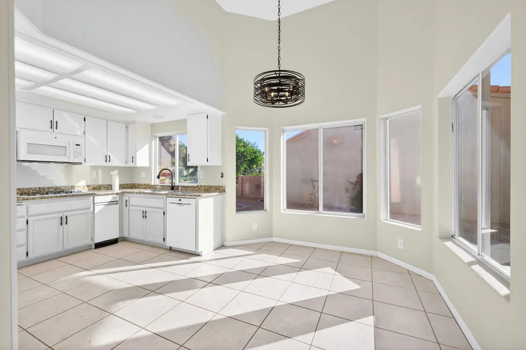 48649 Paseo Tarazo, La Quinta, California 92253 home-pic-16