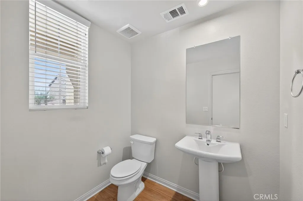 694 Dahlia, San Jacinto, California 92583 home-pic-7
