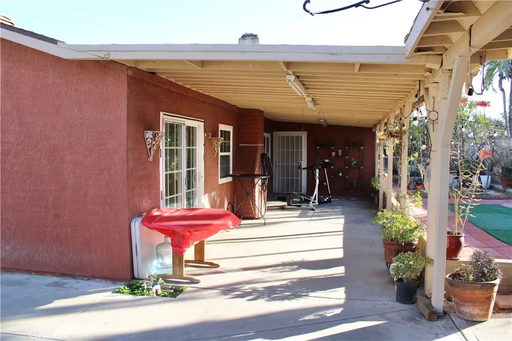 7470 Ginger, Fontana, California 92336 home-pic-14