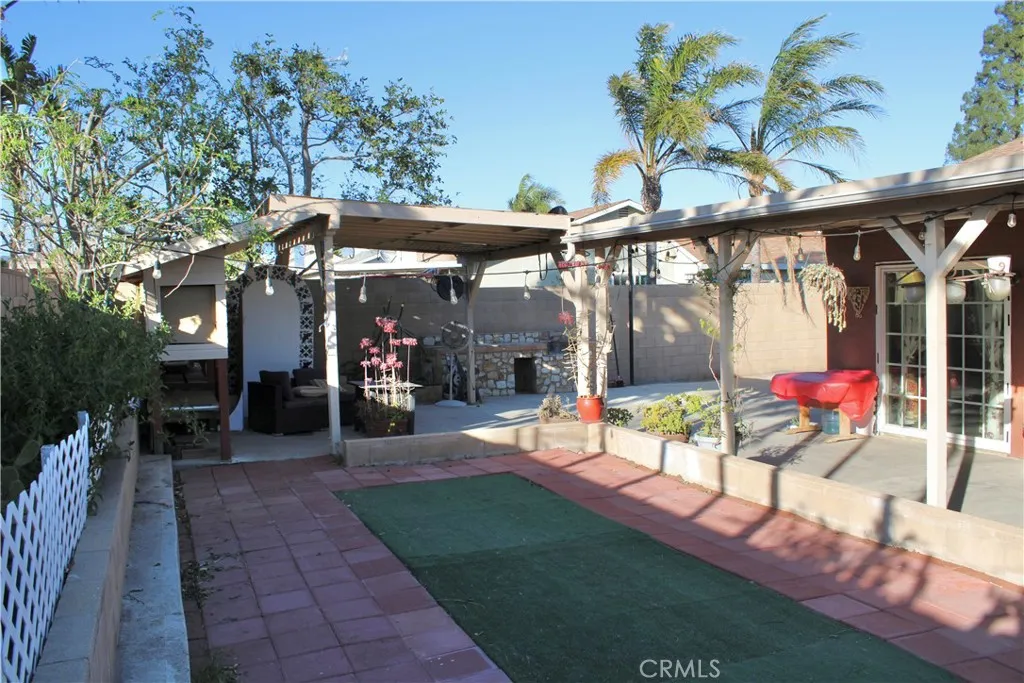 7470 Ginger, Fontana, California 92336 home-pic-15