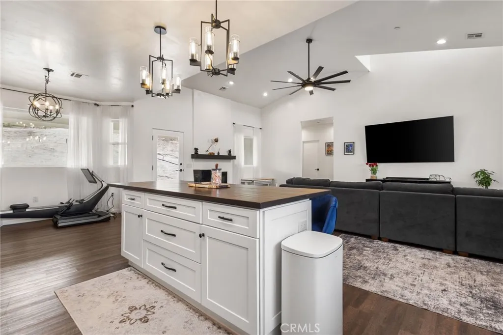 49111 Paradise, Morongo Valley, California 92256 home-pic-26
