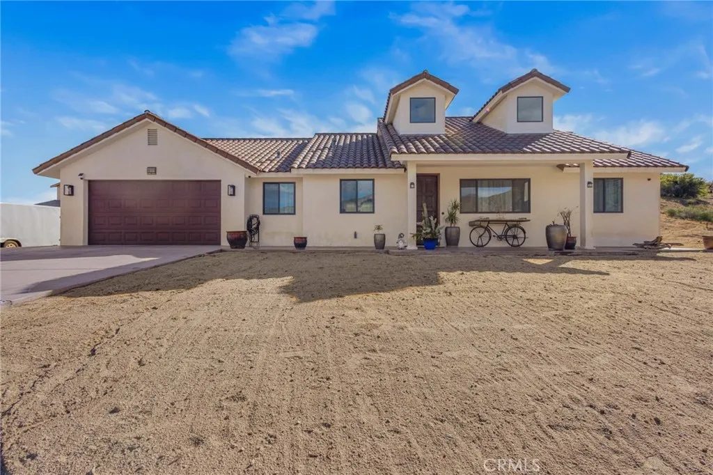 49111 Paradise, Morongo Valley, California 92256 home-pic-1