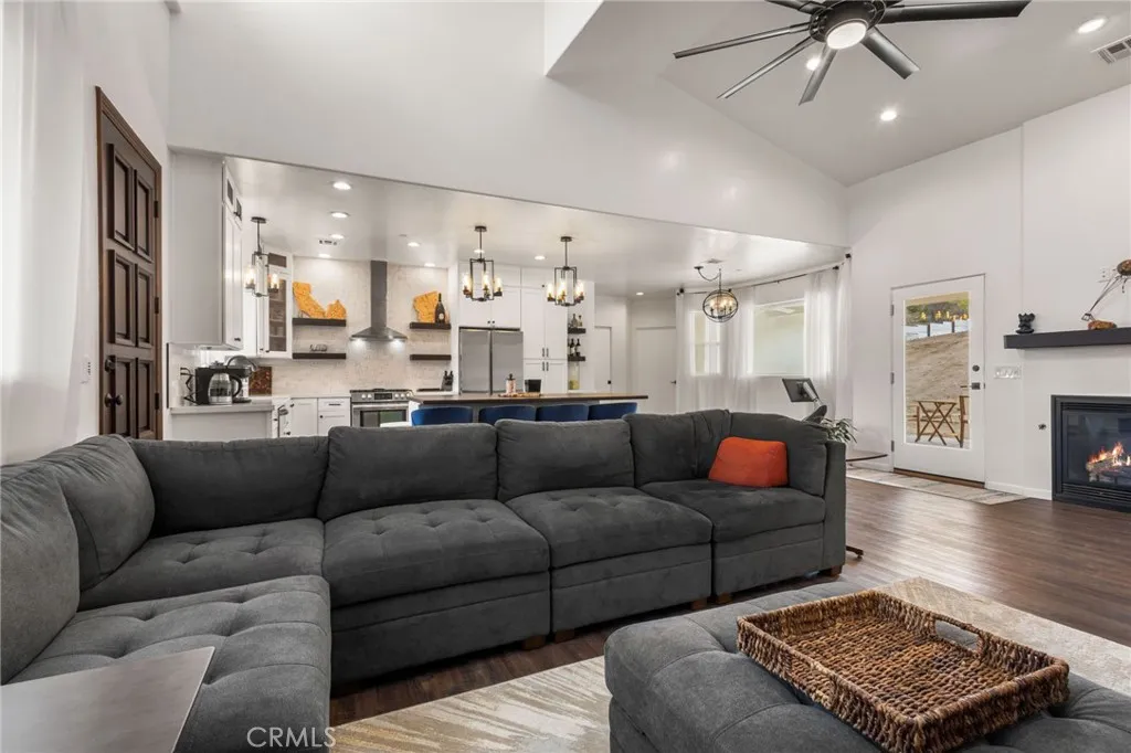 49111 Paradise, Morongo Valley, California 92256 home-pic-18