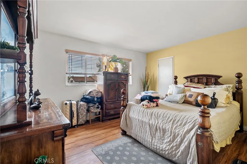 8784 1/2 Wyngate, Sunland, California 91040 home-pic-11