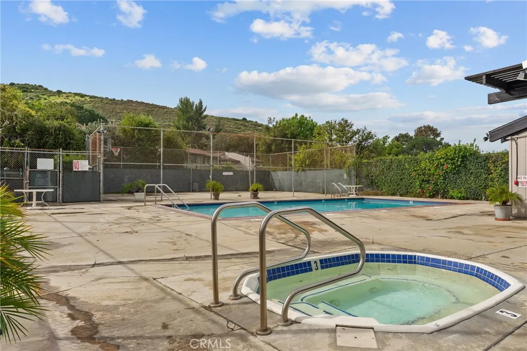 8784 1/2 Wyngate, Sunland, California 91040 home-pic-17