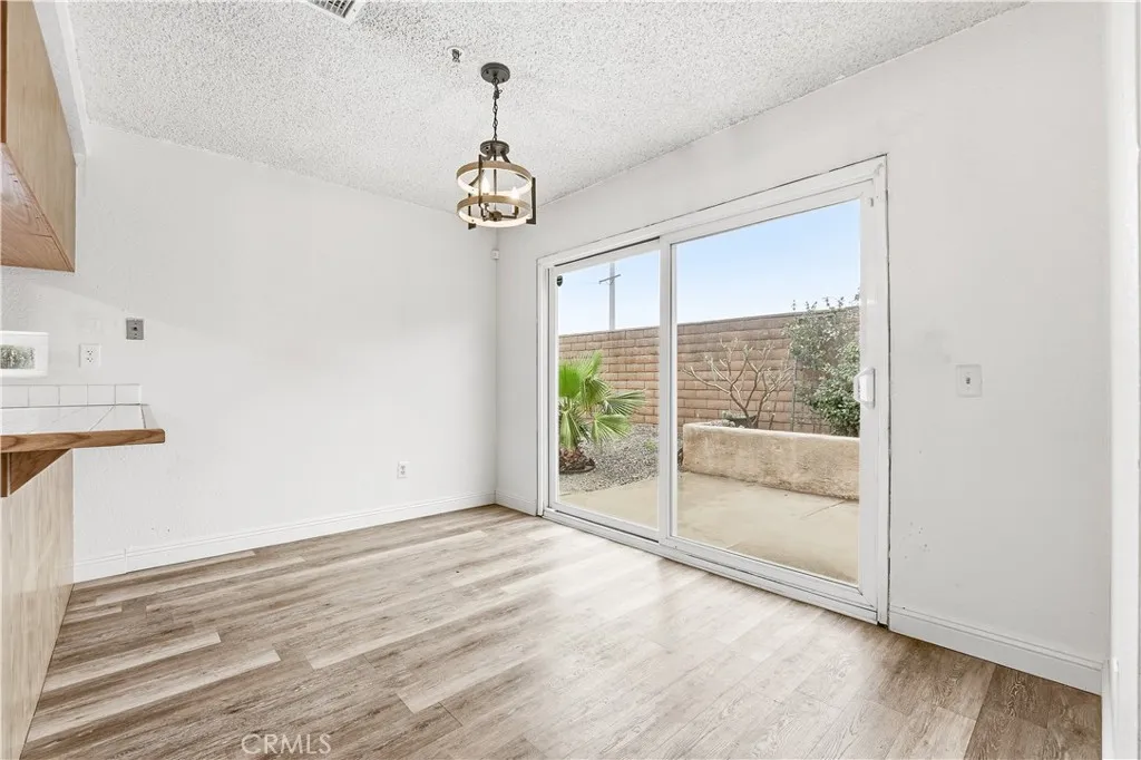 6650 Carmel Court, Fontana, California 92336 home-pic-11