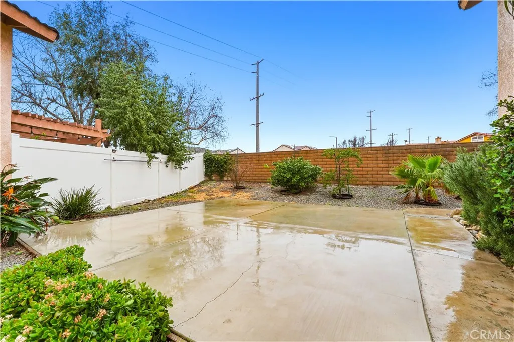 6650 Carmel Court, Fontana, California 92336 home-pic-22
