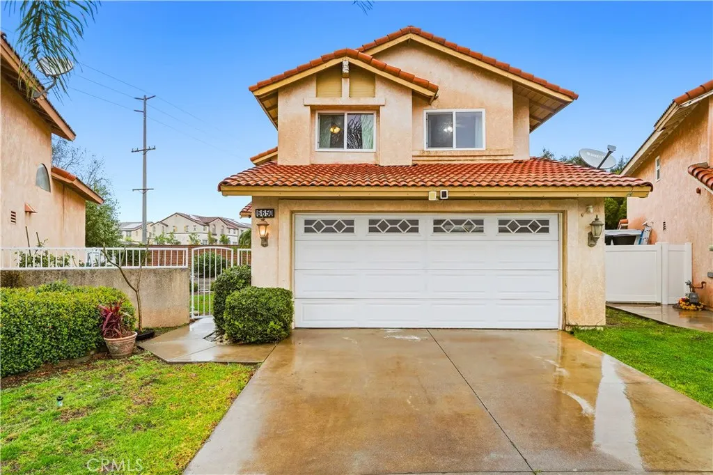 6650 Carmel Court, Fontana, California 92336 home-pic-2