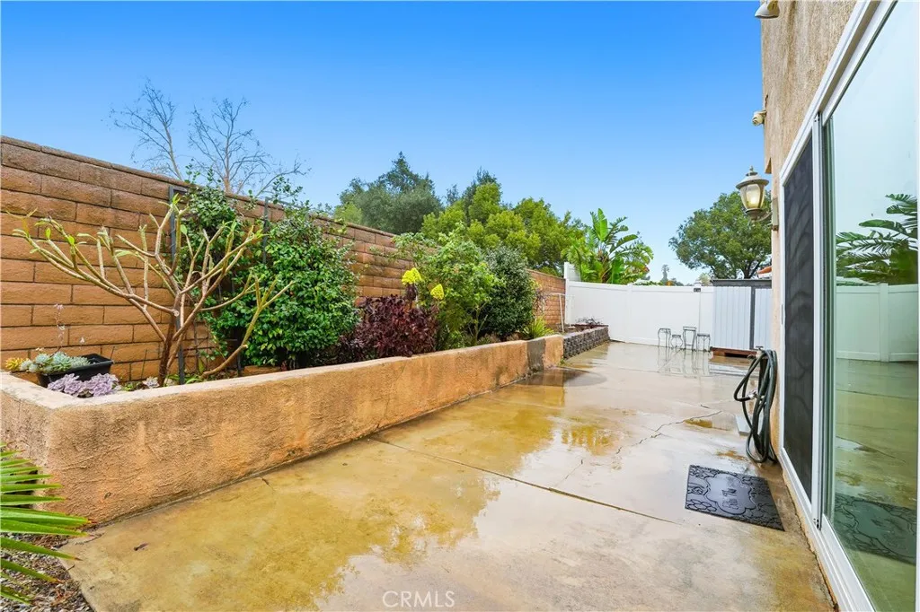 6650 Carmel Court, Fontana, California 92336 home-pic-21