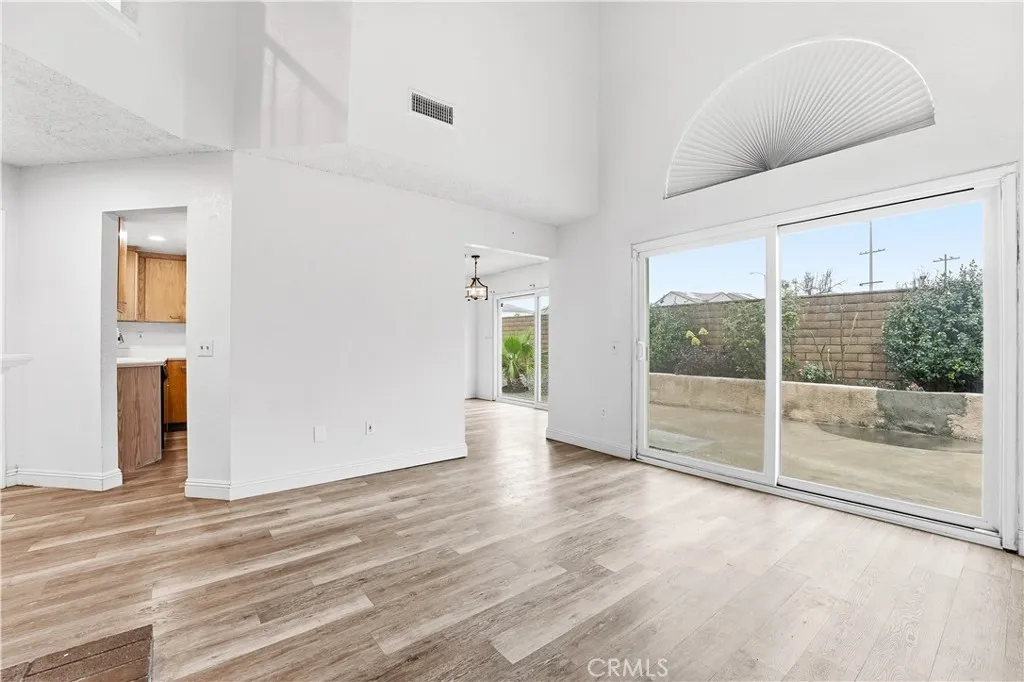 6650 Carmel Court, Fontana, California 92336 home-pic-10