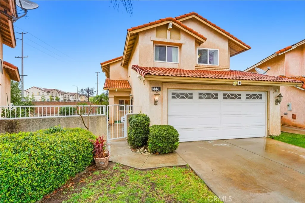 6650 Carmel Court, Fontana, California 92336 home-pic-3
