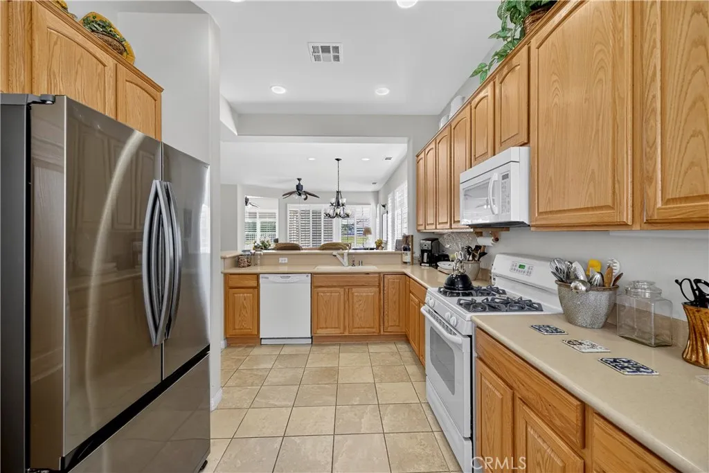 10509 Lanigan Rd., Apple Valley, California 92308 home-pic-12