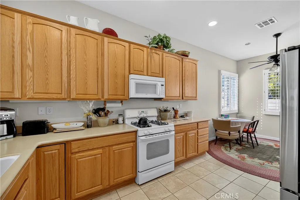 10509 Lanigan Rd., Apple Valley, California 92308 home-pic-9