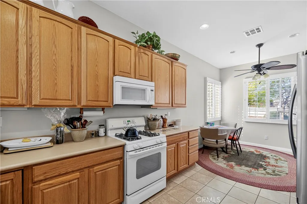 10509 Lanigan Rd., Apple Valley, California 92308 home-pic-11