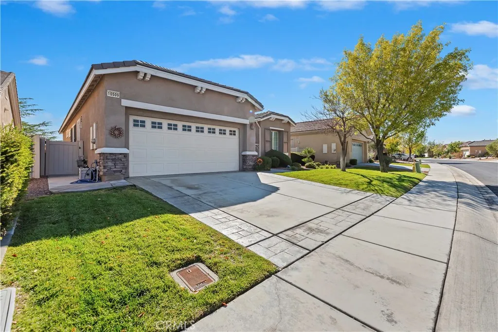 10509 Lanigan Rd., Apple Valley, California 92308 home-pic-2