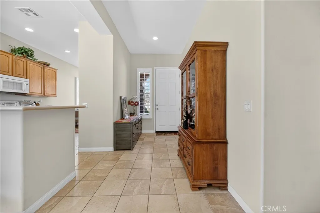 10509 Lanigan Rd., Apple Valley, California 92308 home-pic-14