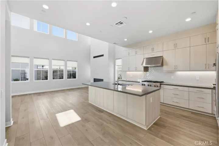 141 Holliston, Lake Forest, California 92630
