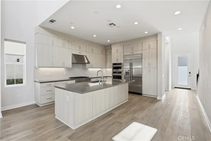 141 Holliston, Lake Forest, California 92630