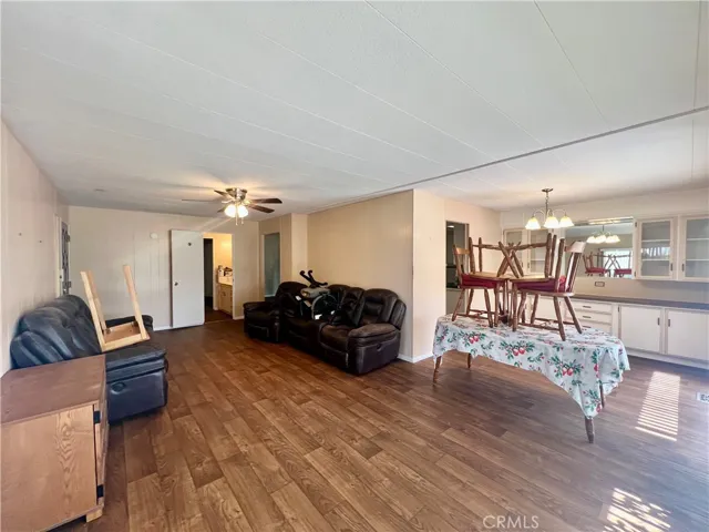 42751 E Florida Avenue, Hemet, California 92544