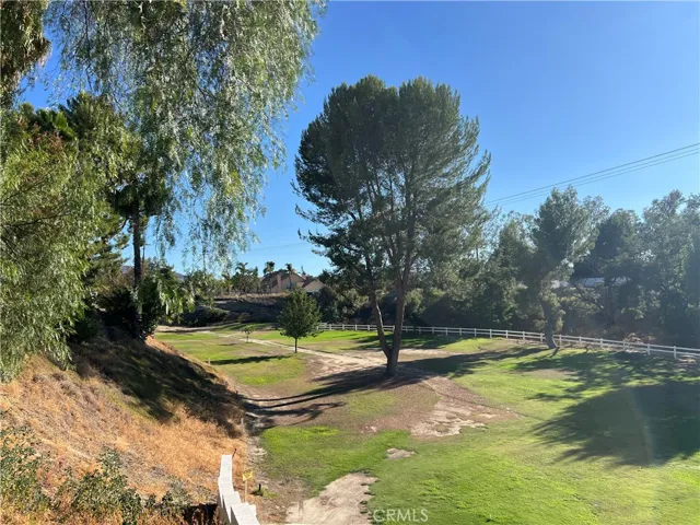 42751 E Florida Avenue, Hemet, California 92544