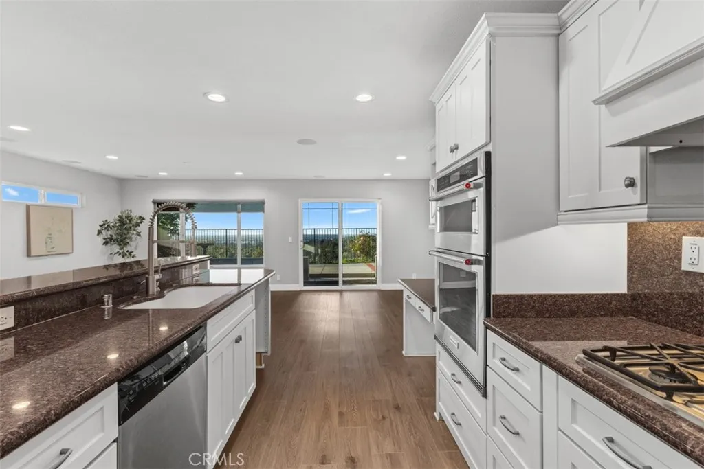21401 Stonehaven, Lake Forest, California 92630 home-pic-4