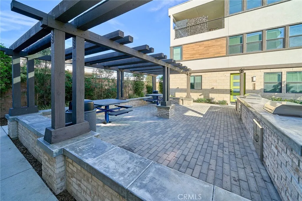 2174 Pearl Walk, Gardena, California 90249 home-pic-3
