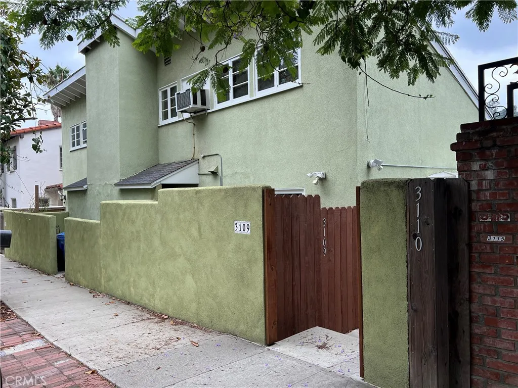 3107 Hollycrest, Los Angeles, California 90068 home-pic-1