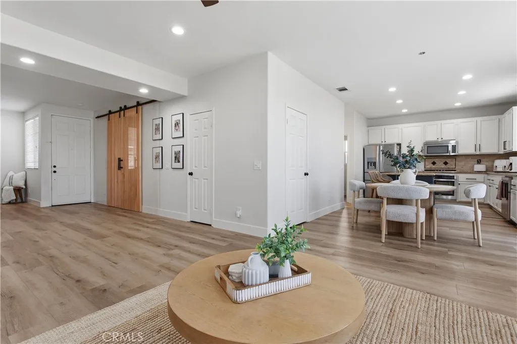 1855 Stanwich, Corona, California 92883 home-pic-8