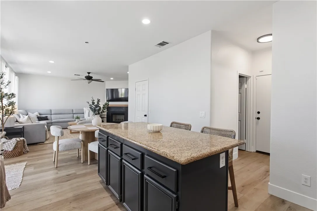 1855 Stanwich, Corona, California 92883 home-pic-12