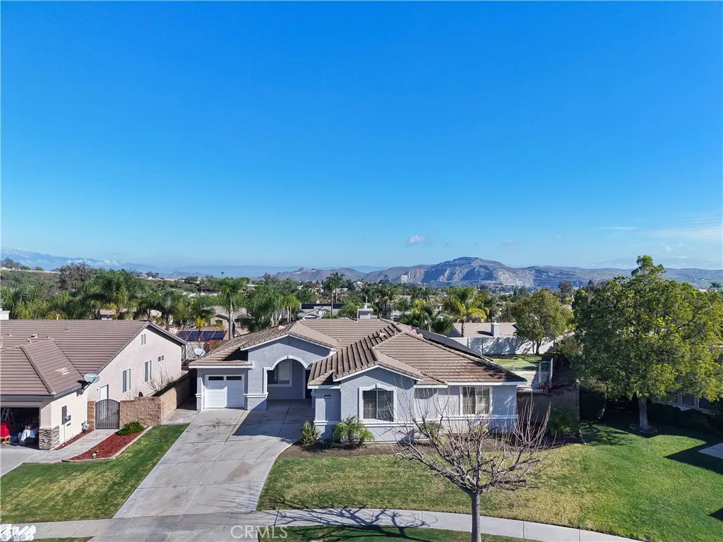 1855 Stanwich, Corona, California 92883 home-pic-2