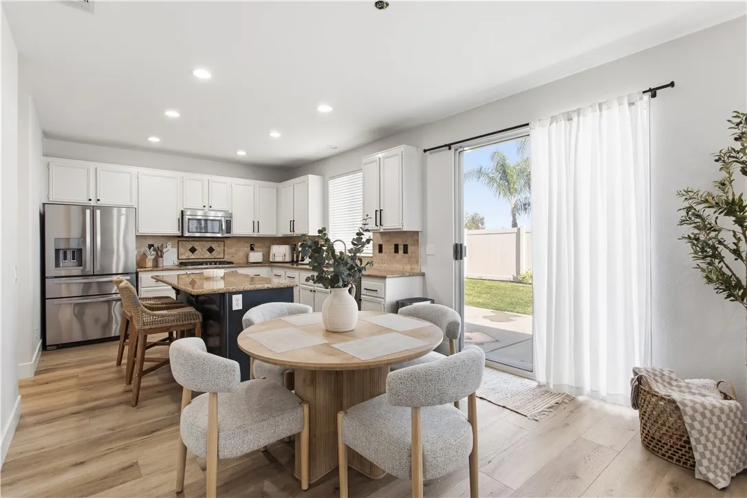 1855 Stanwich, Corona, California 92883 home-pic-9