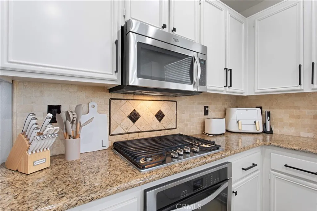 1855 Stanwich, Corona, California 92883 home-pic-15
