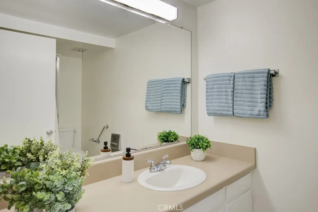 255 Calle Aragon Q, Laguna Woods, California 92637 home-pic-18