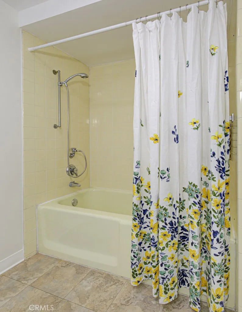 255 Calle Aragon Q, Laguna Woods, California 92637 home-pic-24